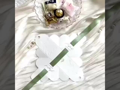 Giysi Hediye Mücevher Özel Basılı Kağıt Torbalar 150gm 210gm 250gm Kalınlığı